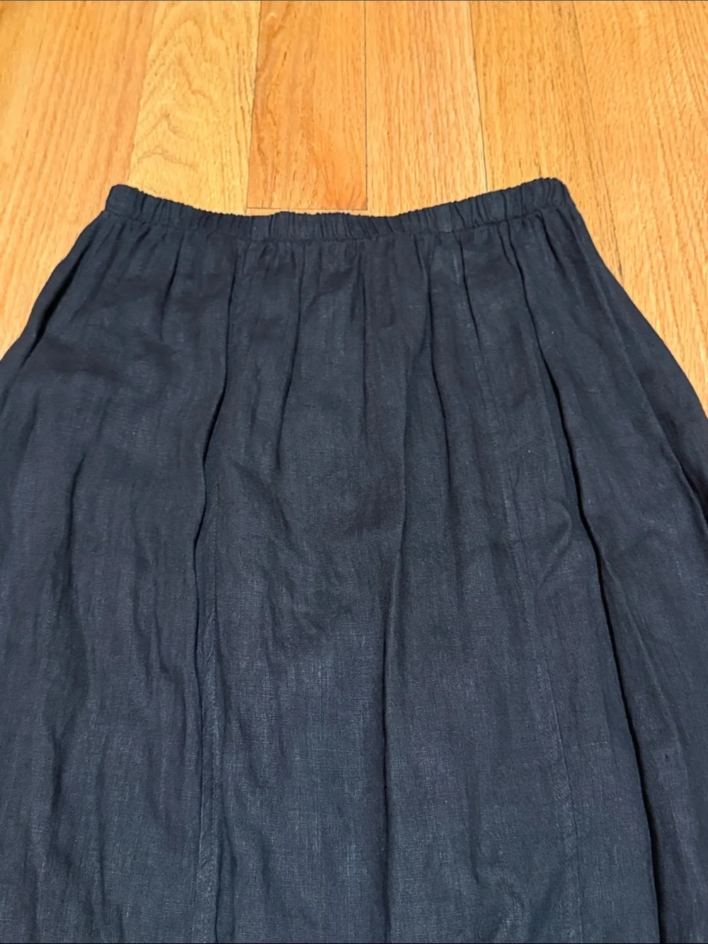 Bohemian Linen Gathered Bubble-Hem Maxi Skirt in Black Lagenlook - Picture 5 of 10
